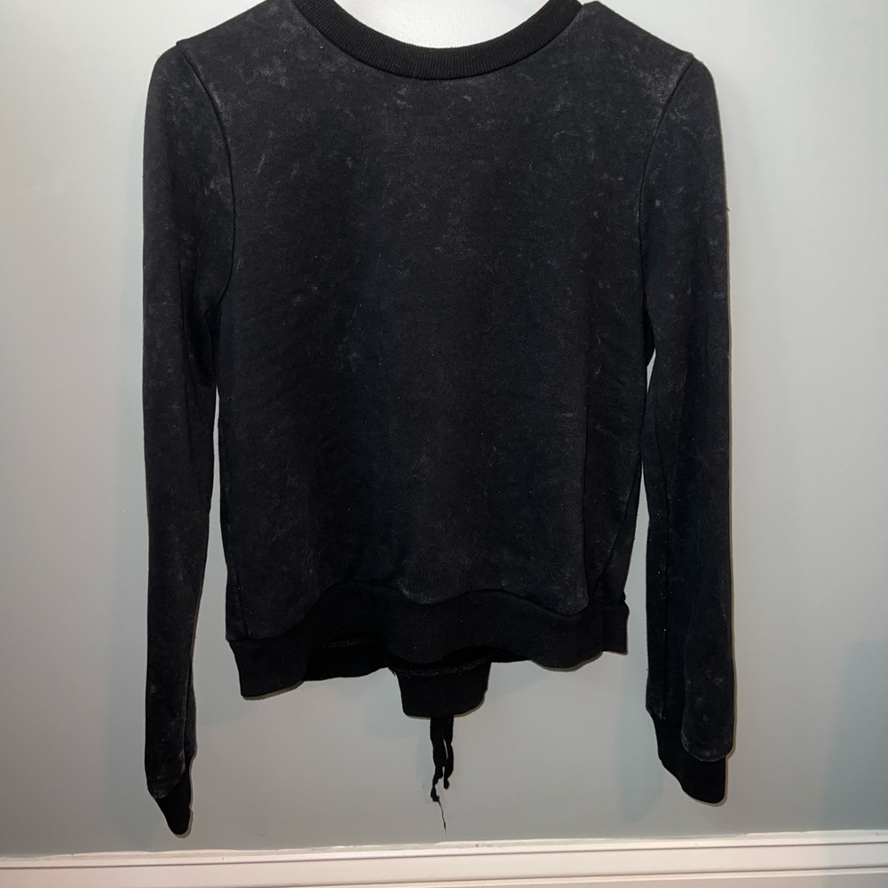 Womens cropped fashion sweatshirt tie-back.